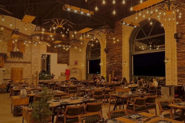 KMU Mehmet Usta Aksaray restoran genel görünüm