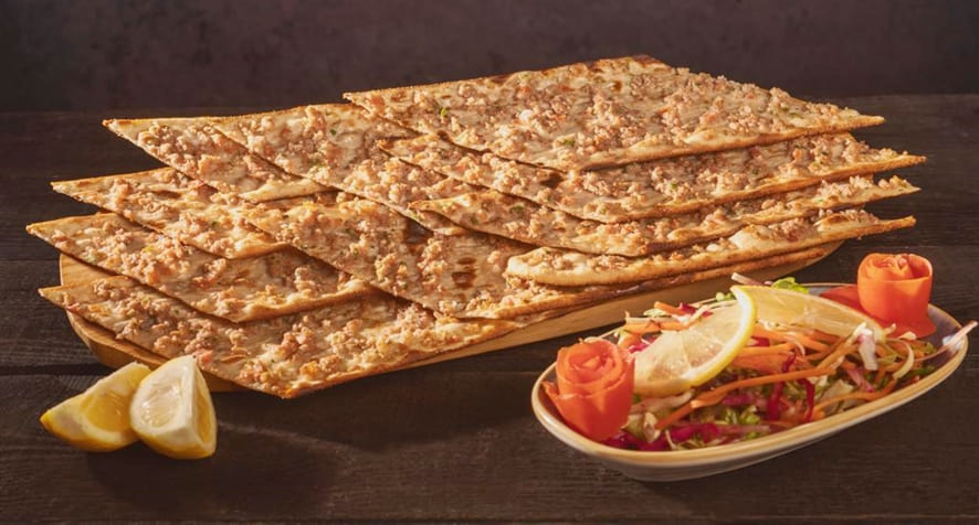 Aksaray’da Etli Ekmek Nerede Yenir? KMU Mehmet Usta İle Lezzet Dolu Bir Deneyim!